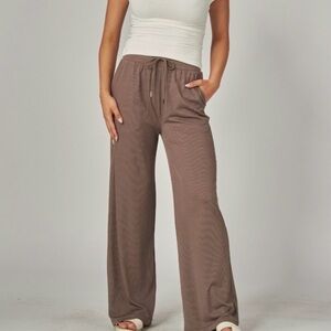 Stretchy Ribbed Drawstring Pocket Wide Leg Pants NEW with tags - Brown